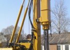 Сваебойно-бурильная установка TH60